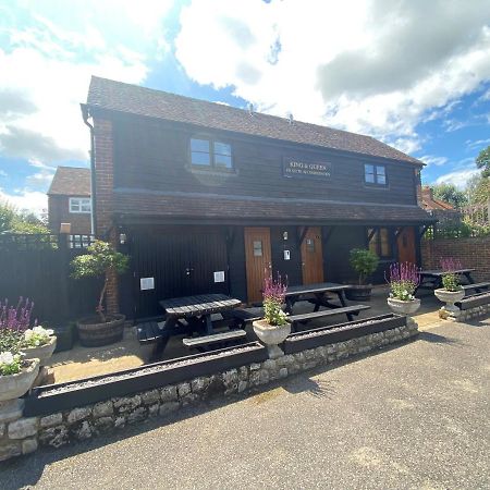 The King And Queen West Malling Εξωτερικό φωτογραφία